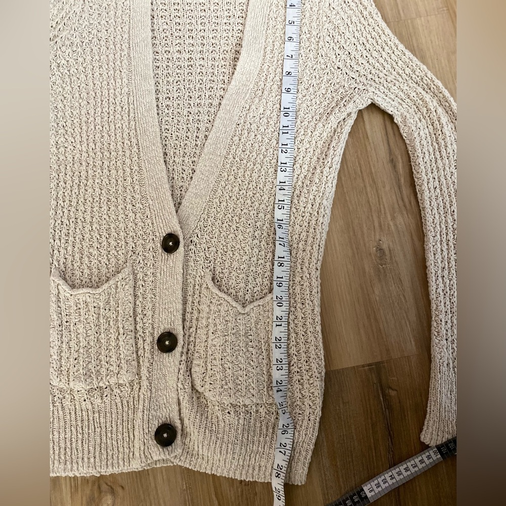 ❤️‍🔥❤️‍🔥Hollister Bohemian Creamy Tan Knit Buttoned Longer Beach Shabby Cardigan - Picture 6 of 6
